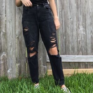 Ripped black mom jeans